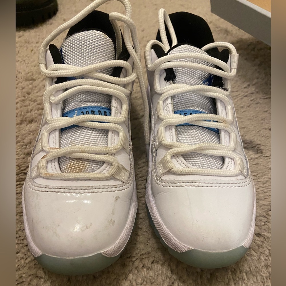 Used kids Jordan (size 12.5) authentic NO BOX